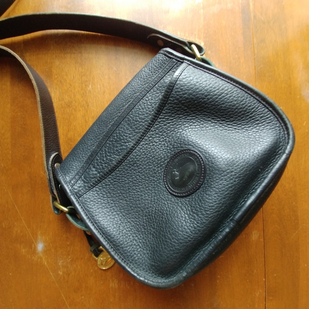 Beautiful vintage Dooney